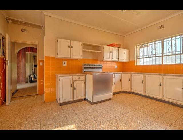 4 BEDROOM HOUSE FOR SALE IN KEW